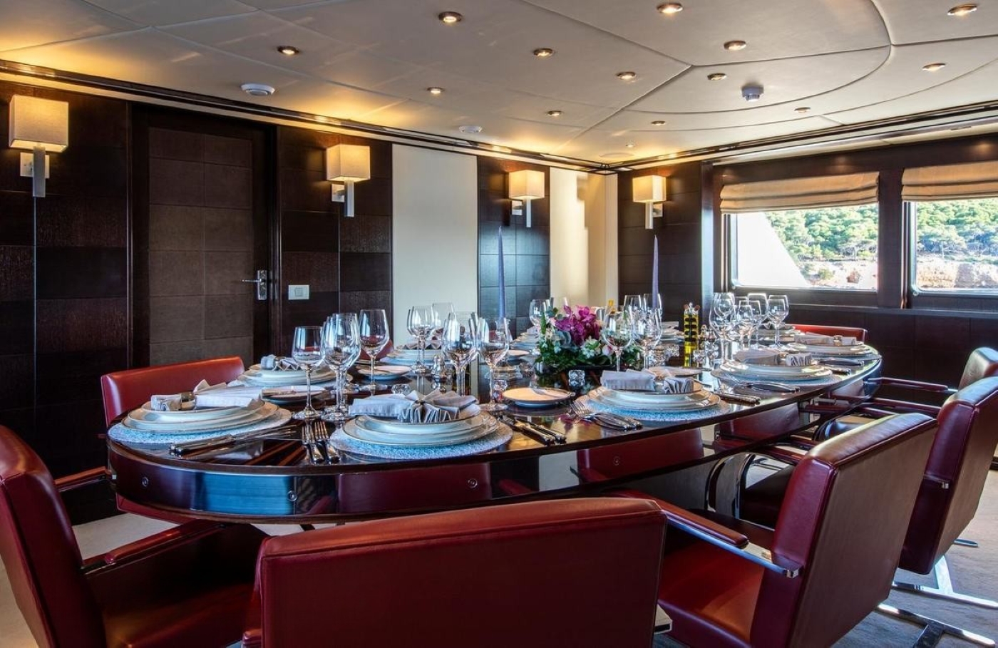 Dining Area.jpg