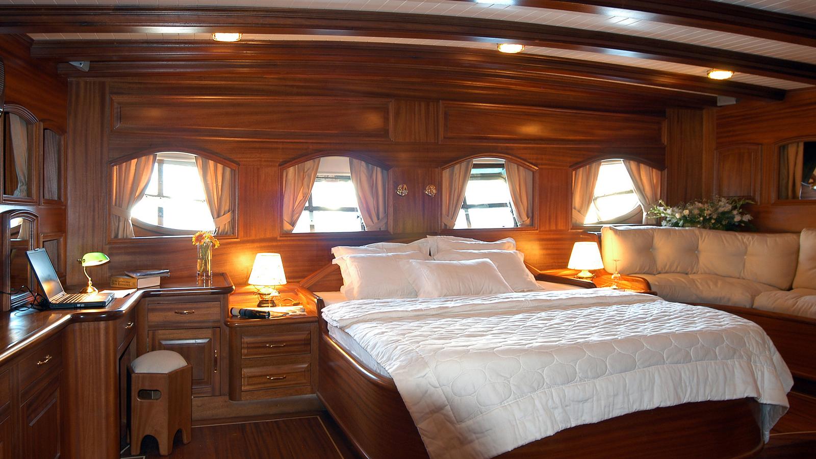 Double guest cabin  00003.jpg