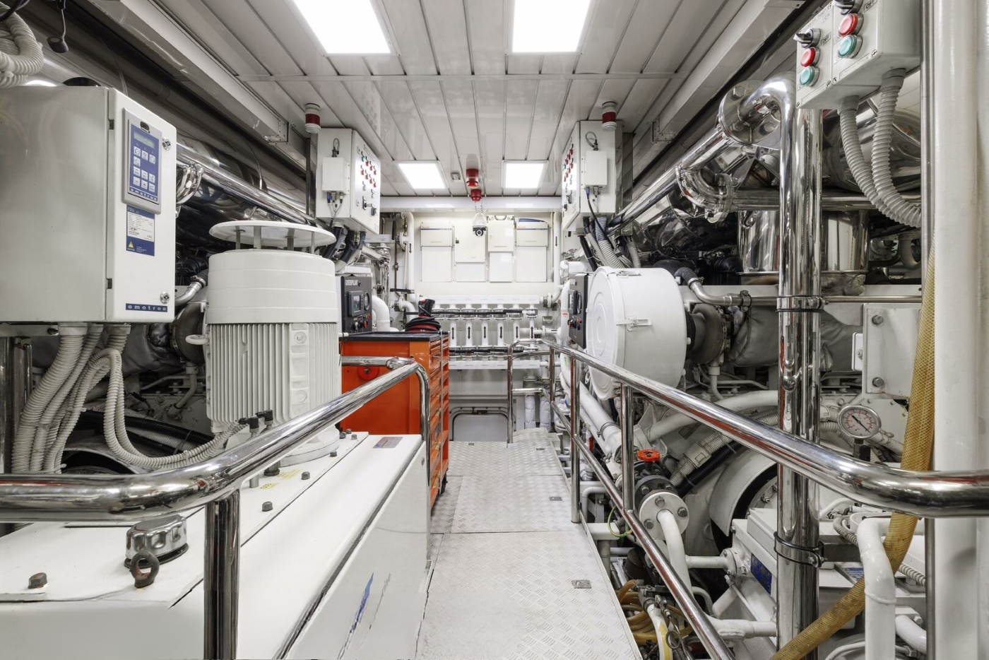 Engine Room 01.jpg