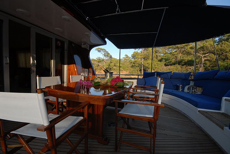 Exterior living spaces 00006.jpg