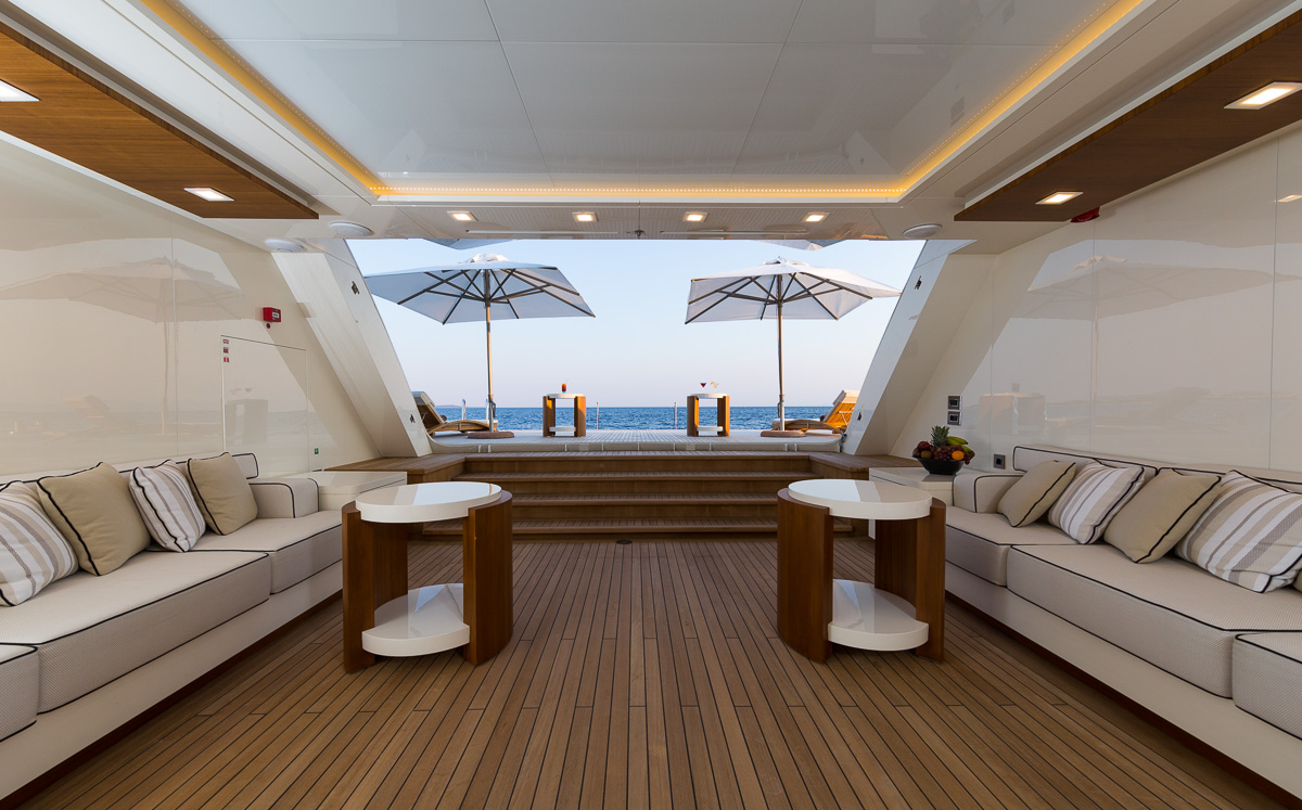 Exterior living spaces 00008.jpg