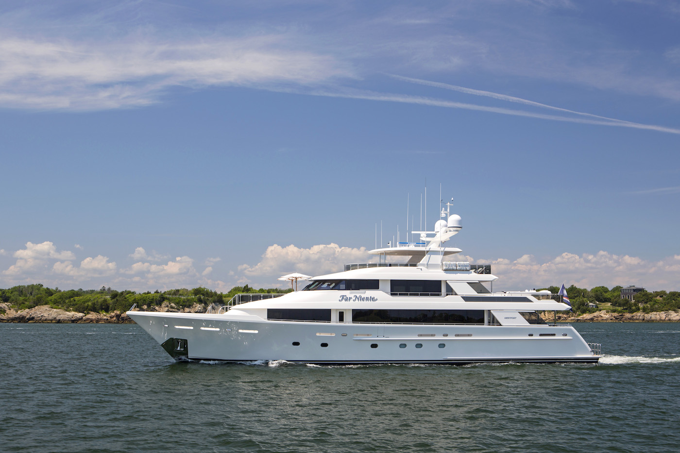 FAR NIENTE superyacht profile.jpg