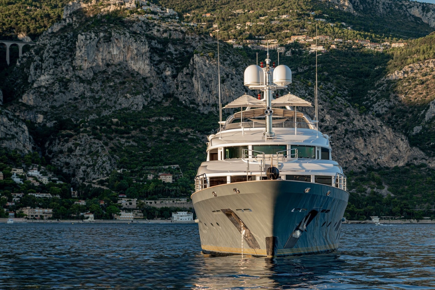 Foredeck 01.jpg