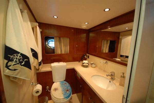 Guest Cabin 00007.jpg