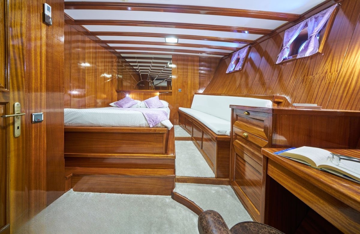 Guest Suite 10.jpg