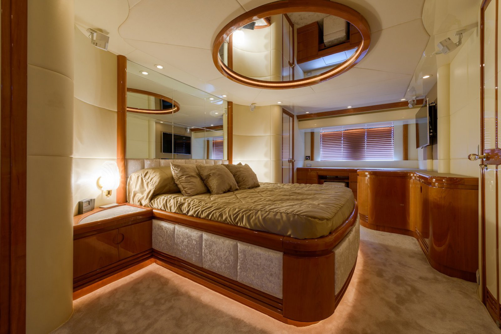 Guest cabin 00001.jpg