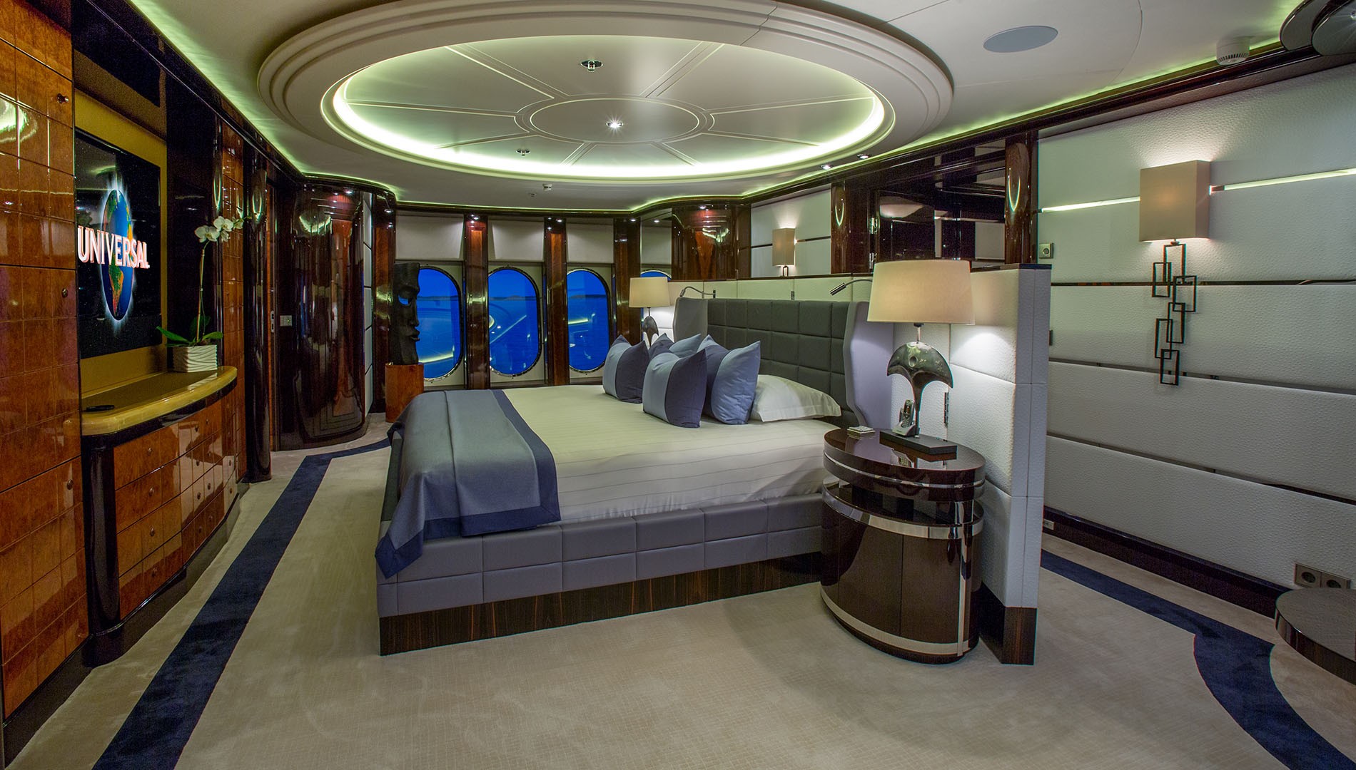 Guest cabin 4.jpg