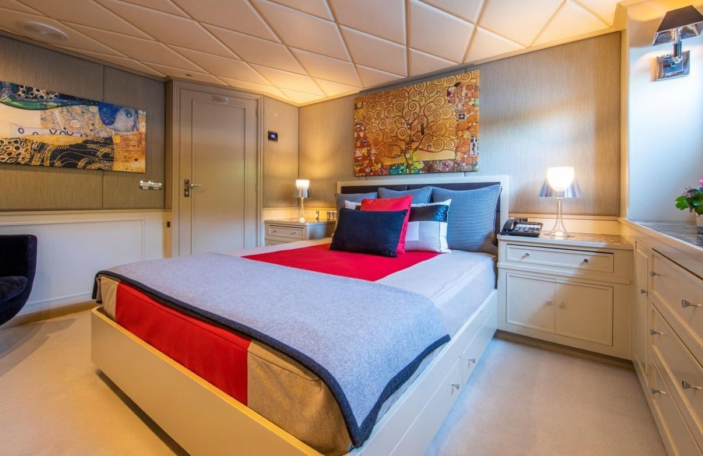 Guest suite 03.jpg