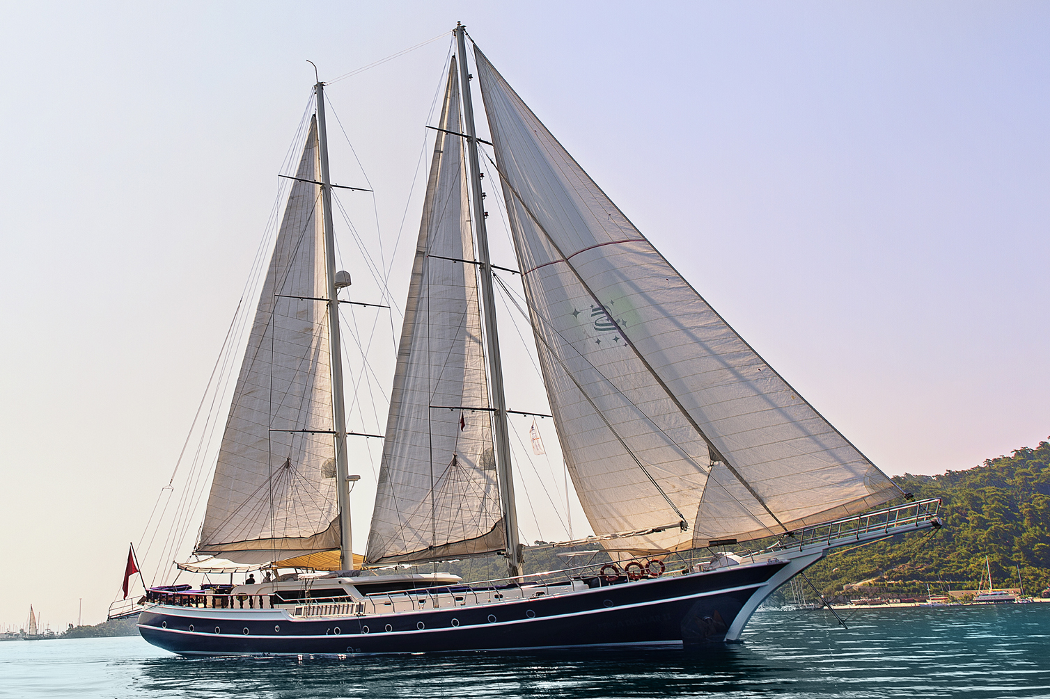 Gulet PERLA DEL MAR II - sailing 2.jpg