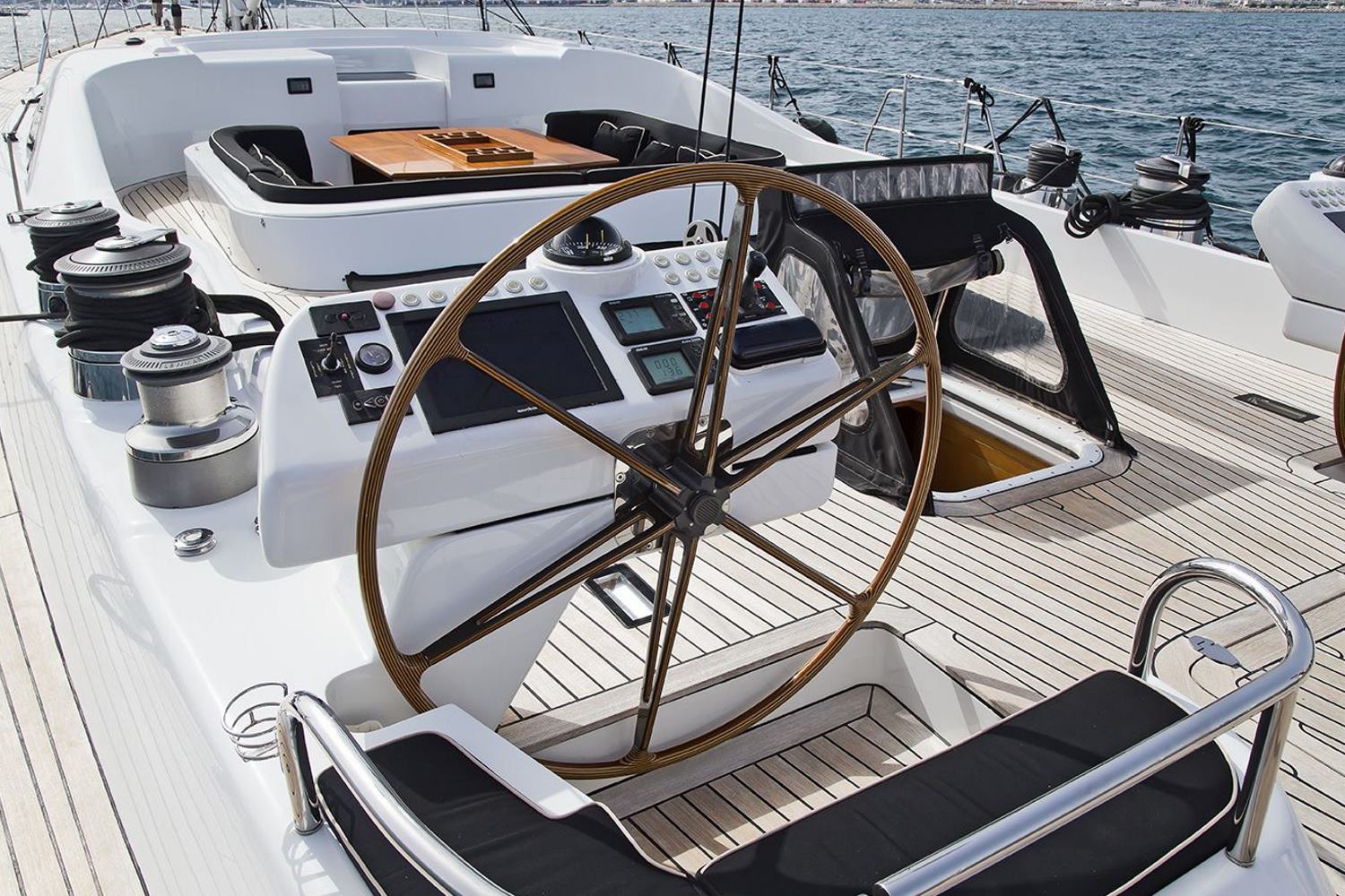 HAVANA OF LONDON - wheel.jpg