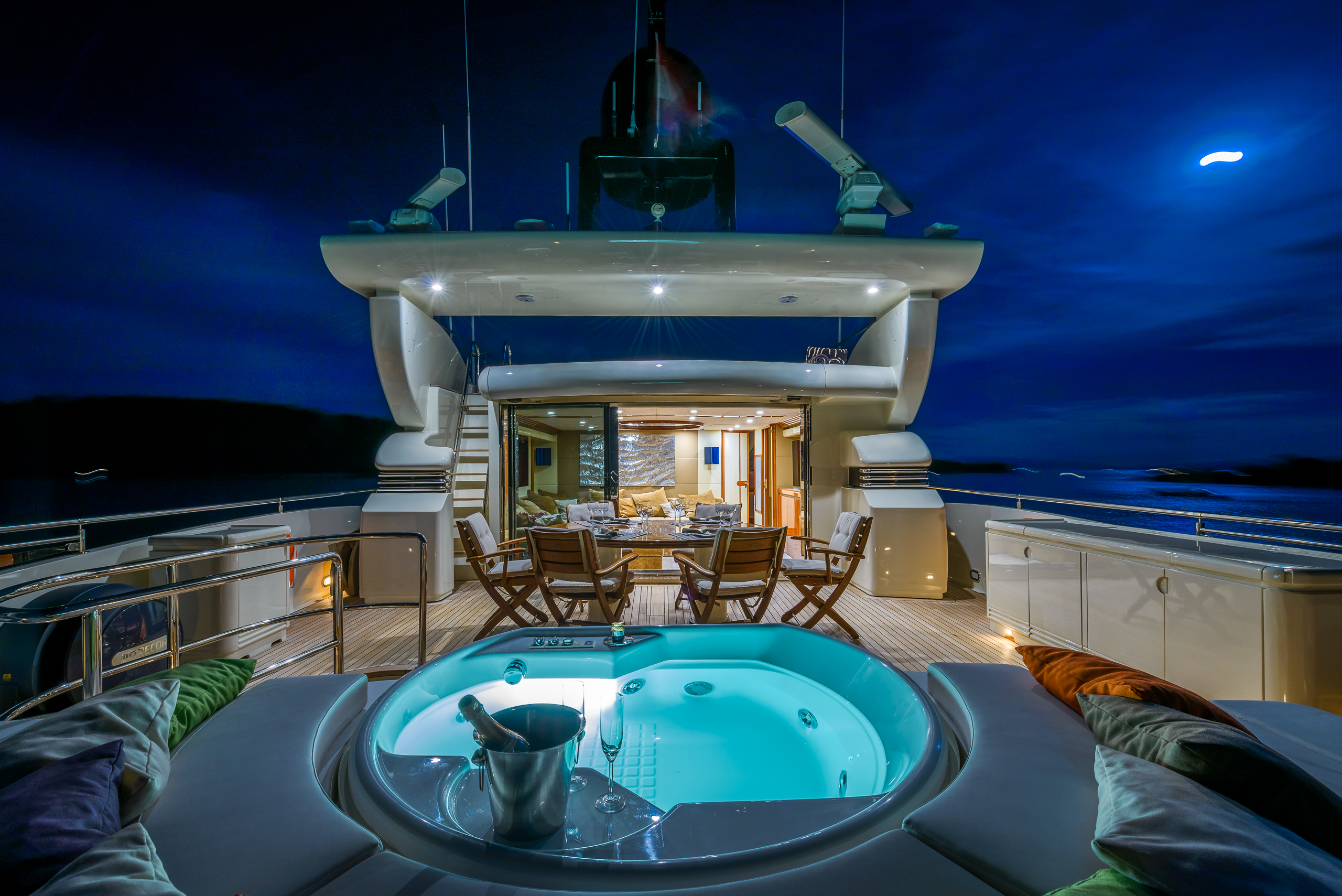 Jacuzzi 00004.jpg