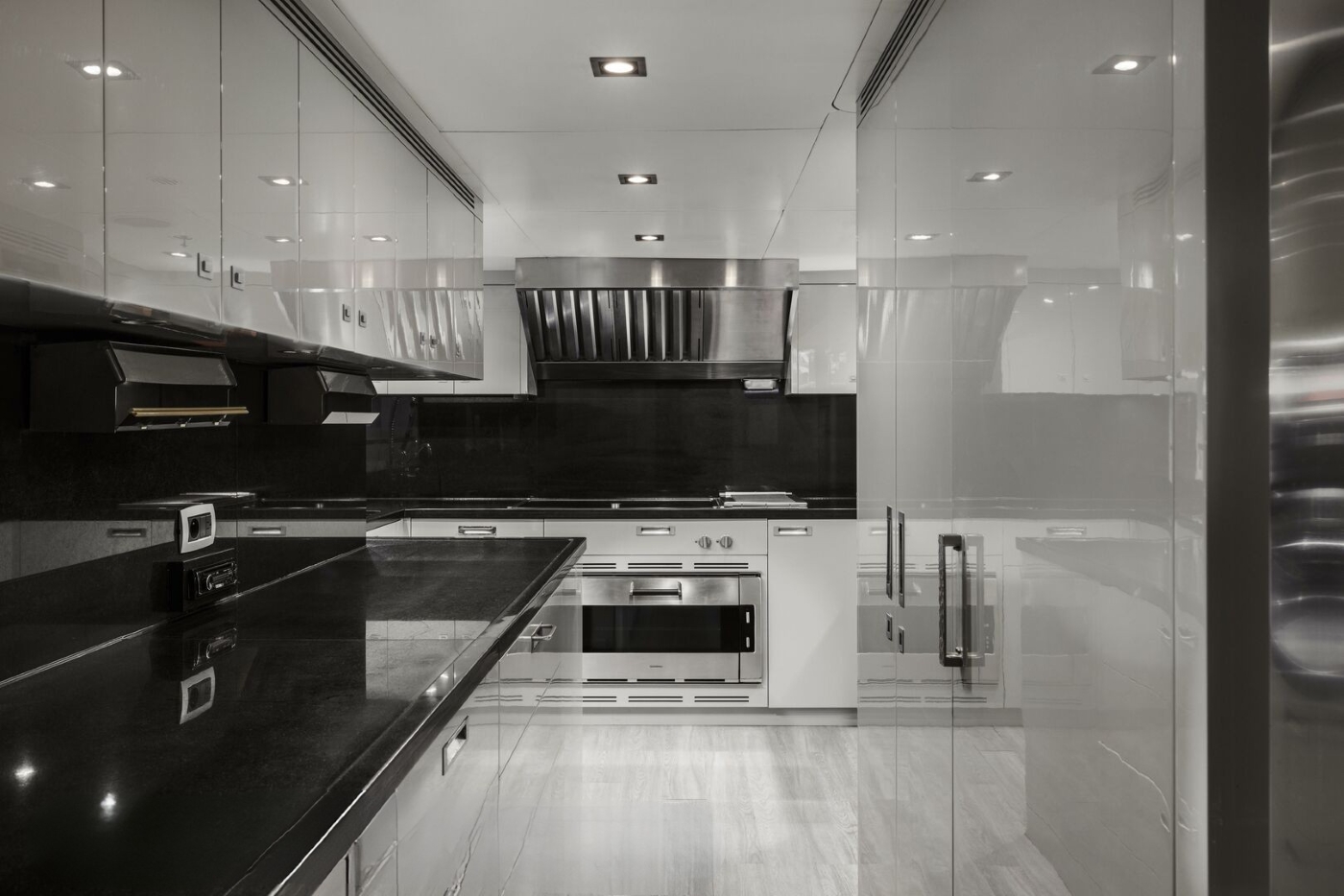Kitchen Area.jpg