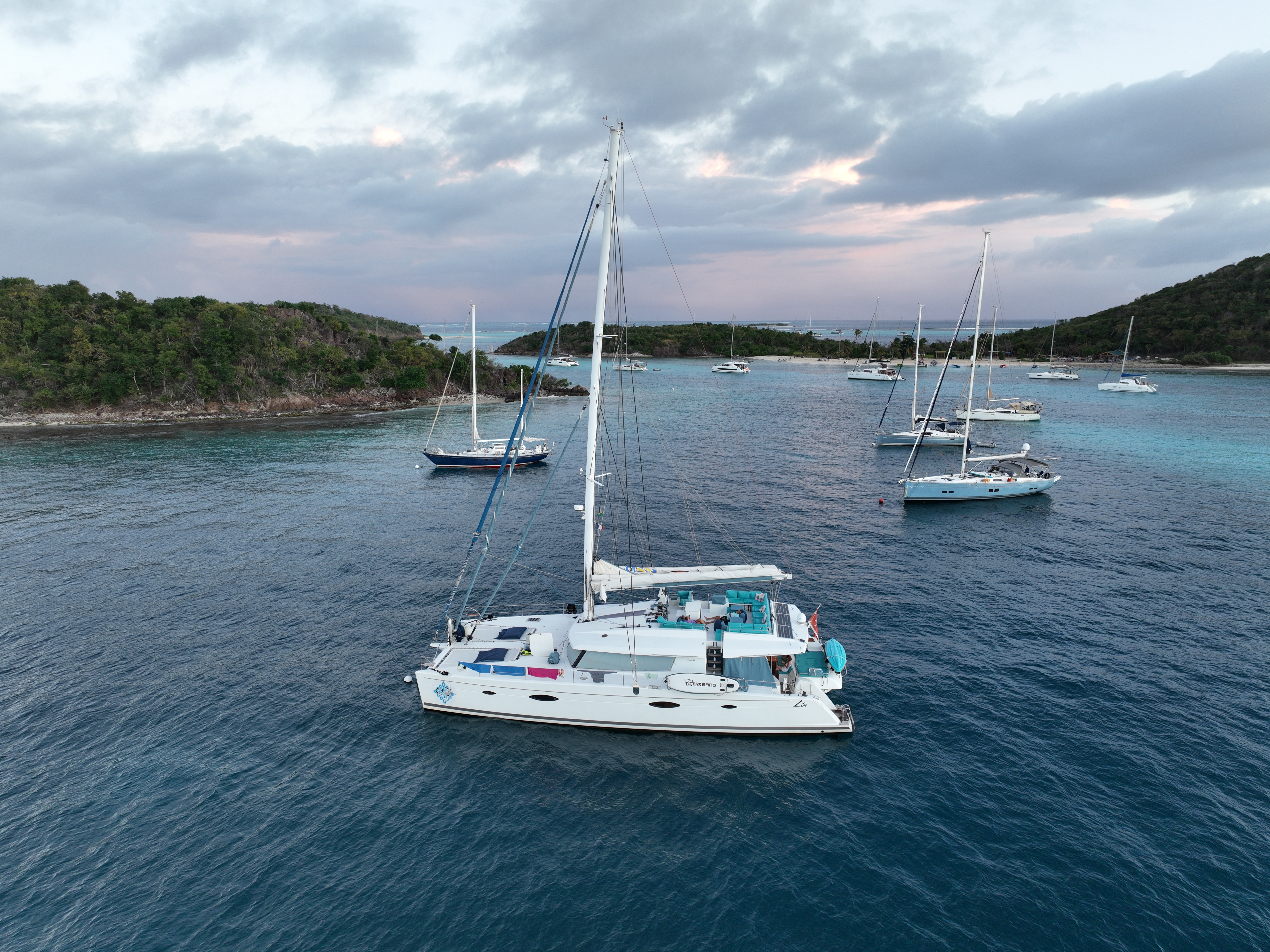 LIR in the Cays.jpg
