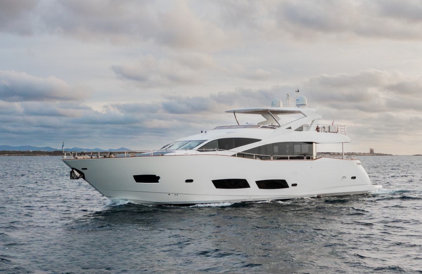 Luxury Superyacht PLAY THE GAME.jpg
