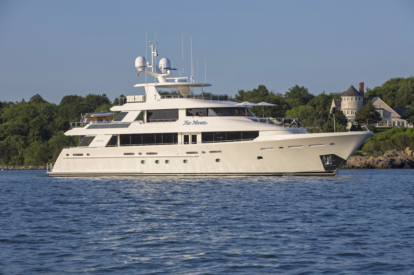 Luxury Yacht FAR NIENTE.jpg