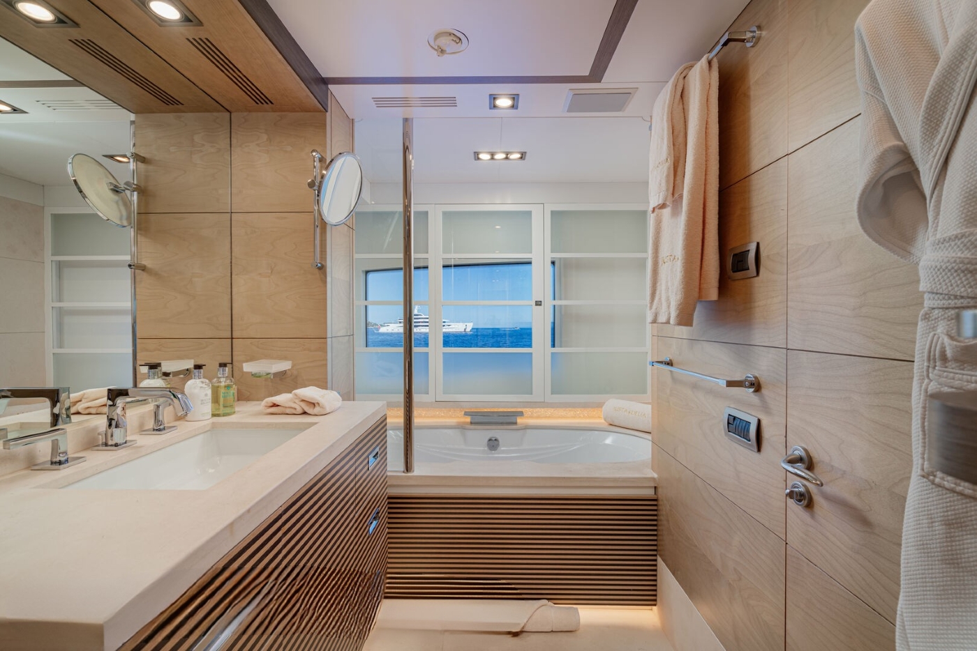 Master Bathroom.jpg