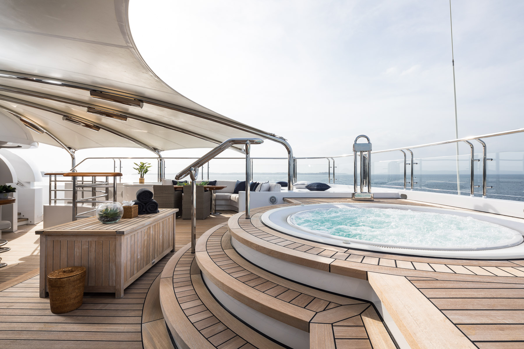 Master Cabin Private Deck Jacuzzi.jpg