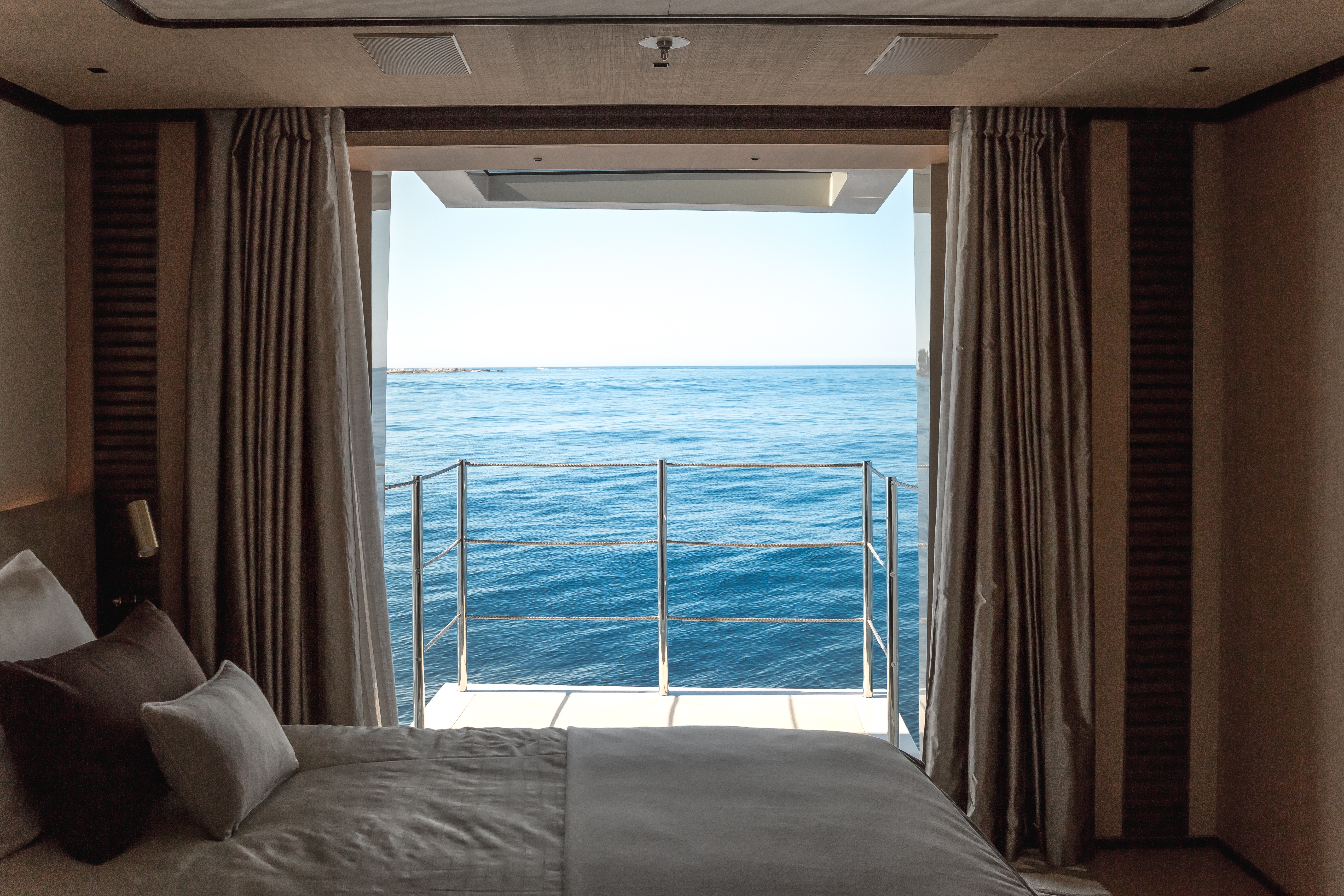 Master suite balcony  00002.jpg