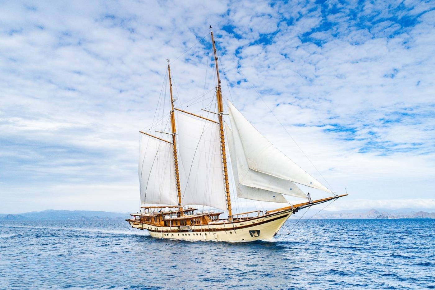 Motor Yacht LAMIMA.jpg