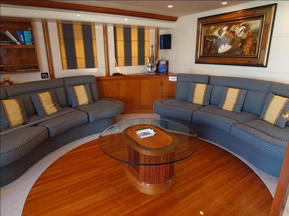 Novela - before refit .jpg