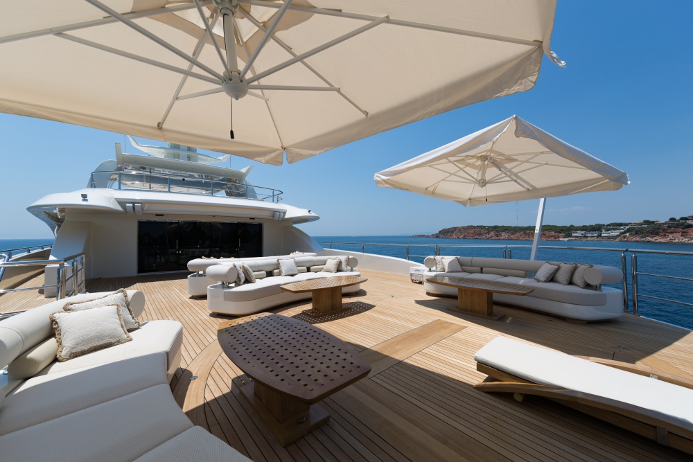 Outdoor seating 00008.jpg