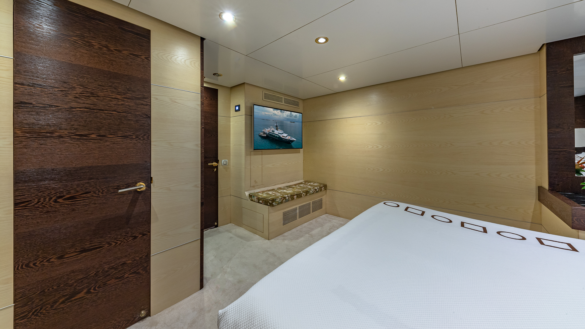 Queen Stateroom.jpg