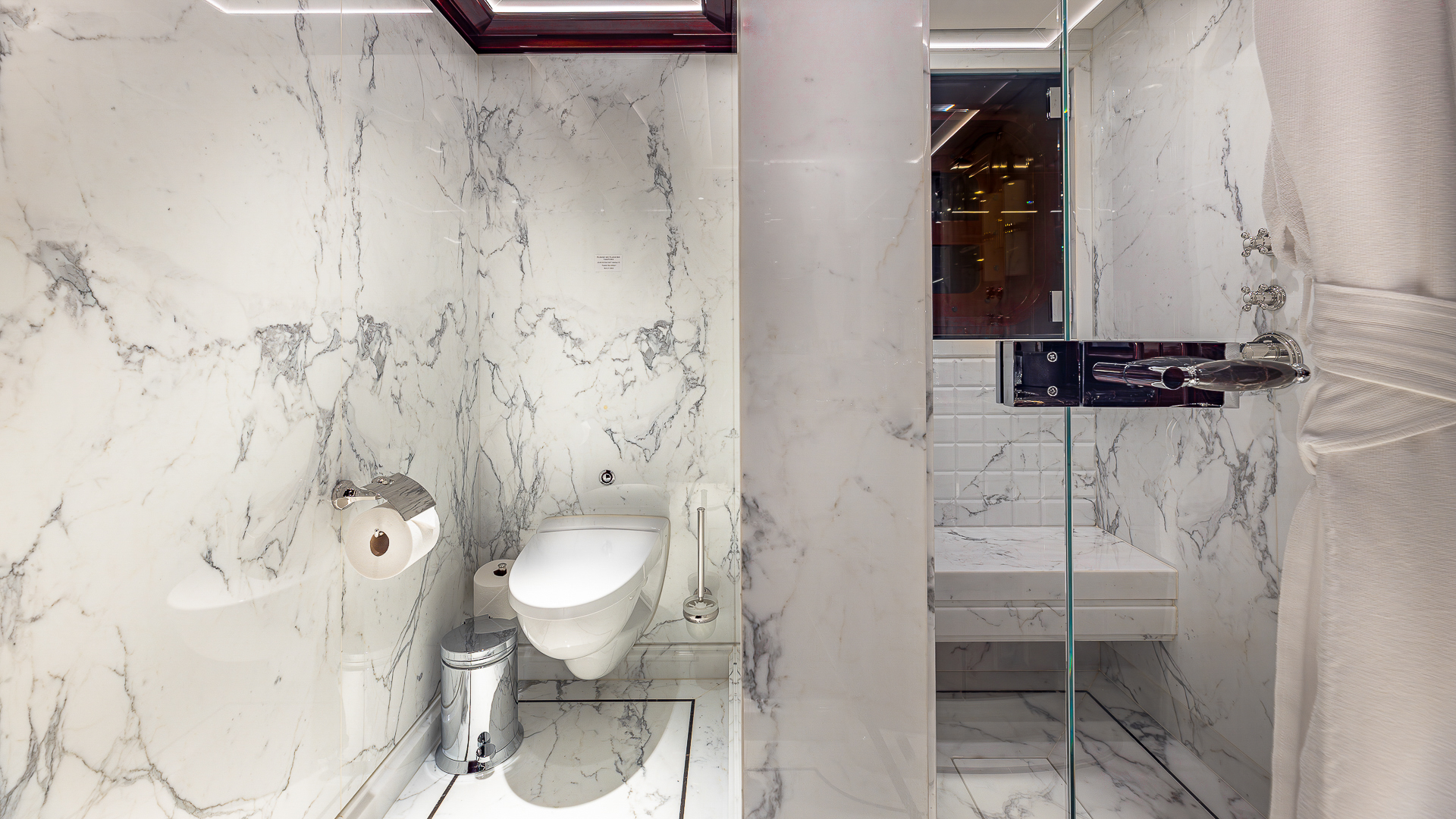 Rock It Ensuite Guest - bathroom credit Yachting Image.jpg