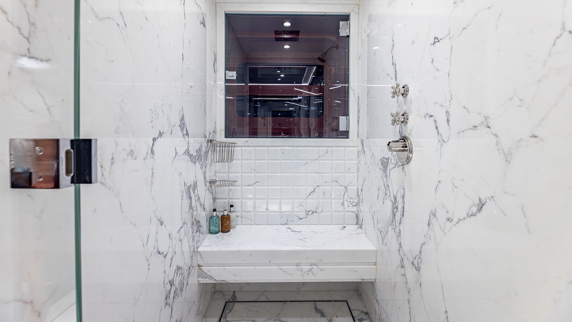 Rock It Guest Ensuite - bathroom shower credit Yachting Image.jpg