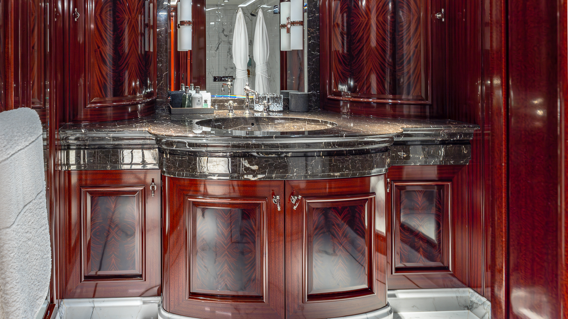Rock It Guest Ensuite bathroom sink credit Yachting Image.jpg