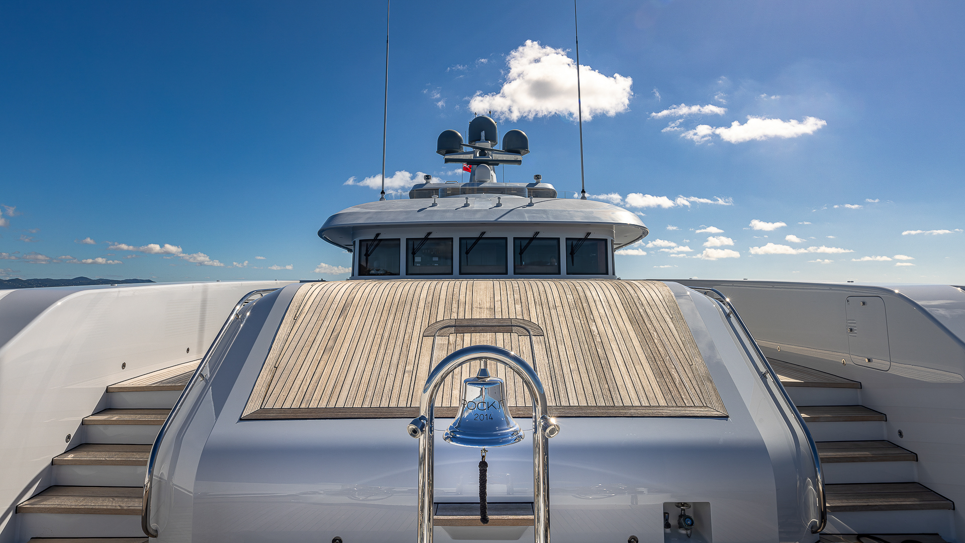 Rock It bow tender garage credit Yachting Image.jpg