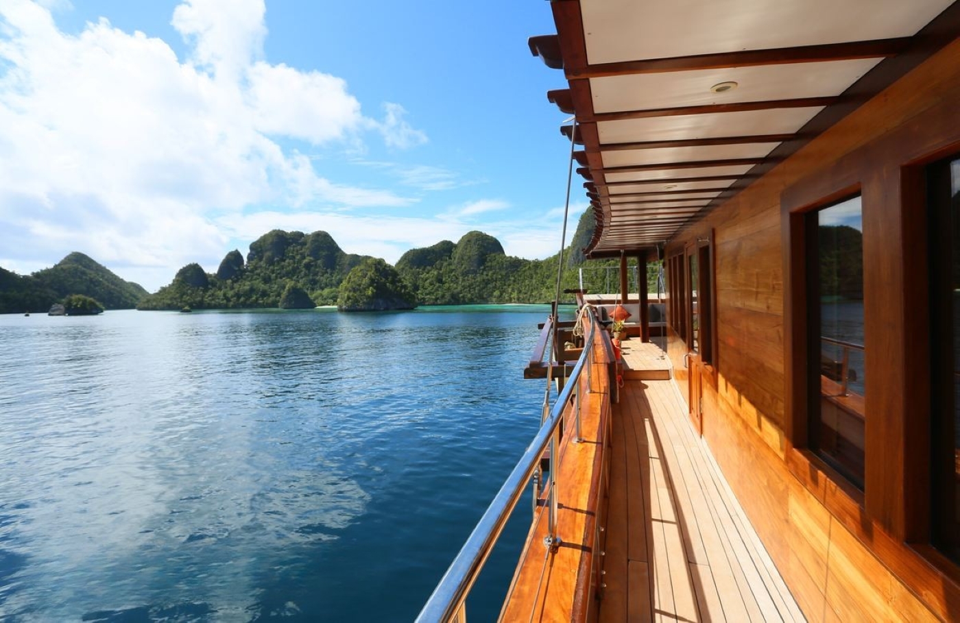 Sidedeck With Sea Views.jpg