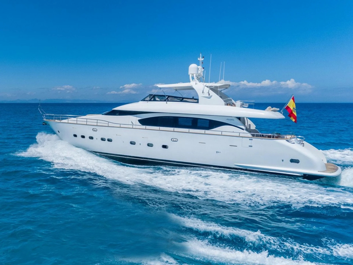 Superyacht LEX.jpg