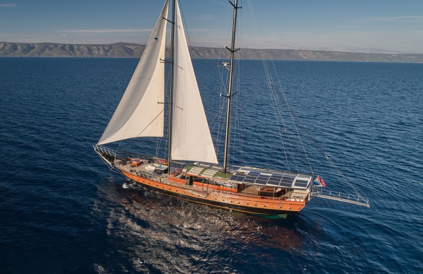 Superyacht STELLA MARIS.jpg