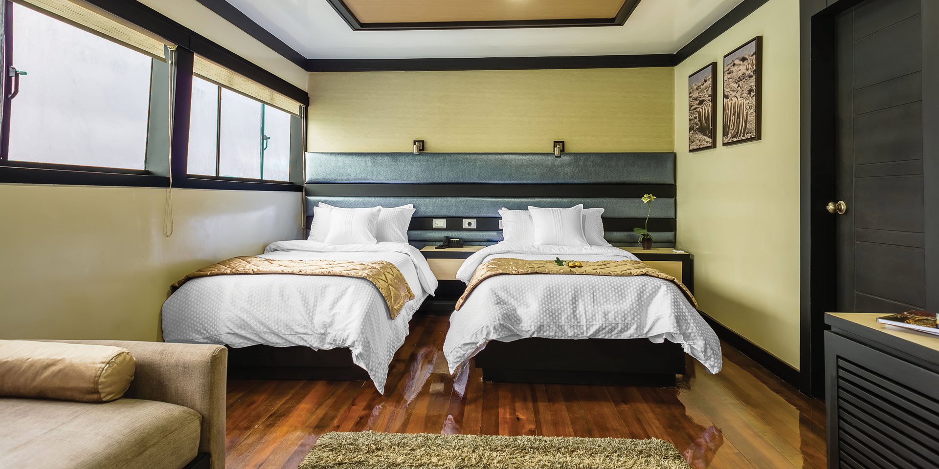Twin cabin 00003.jpg