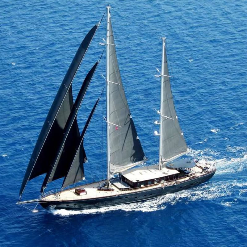 Under sails 345.jpg