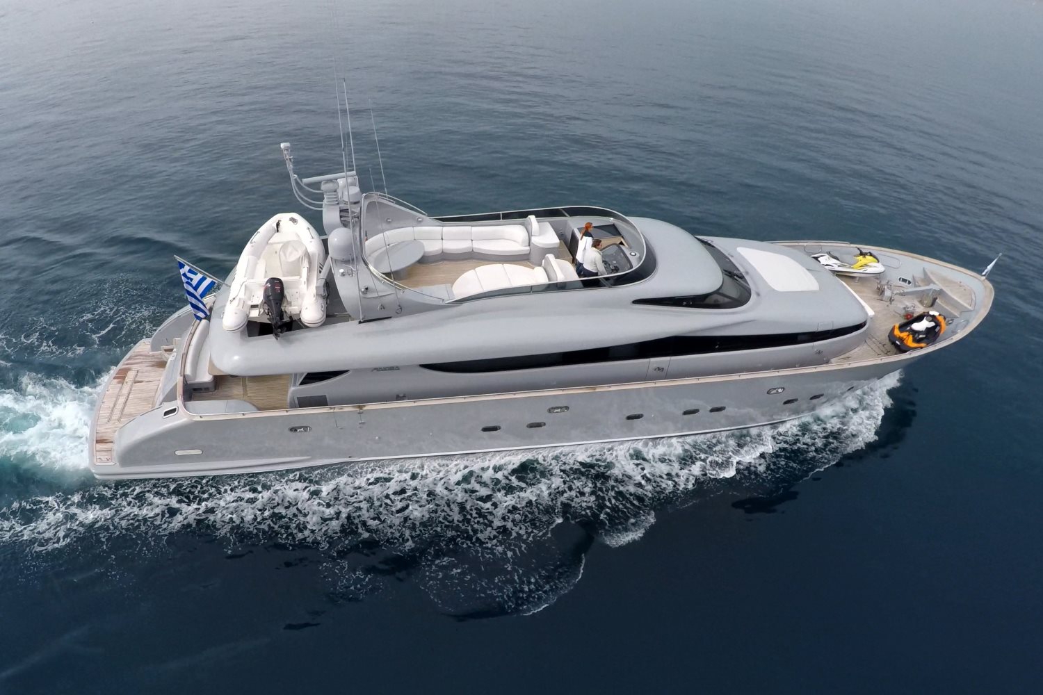 Yacht IF by Maiora from above.jpg