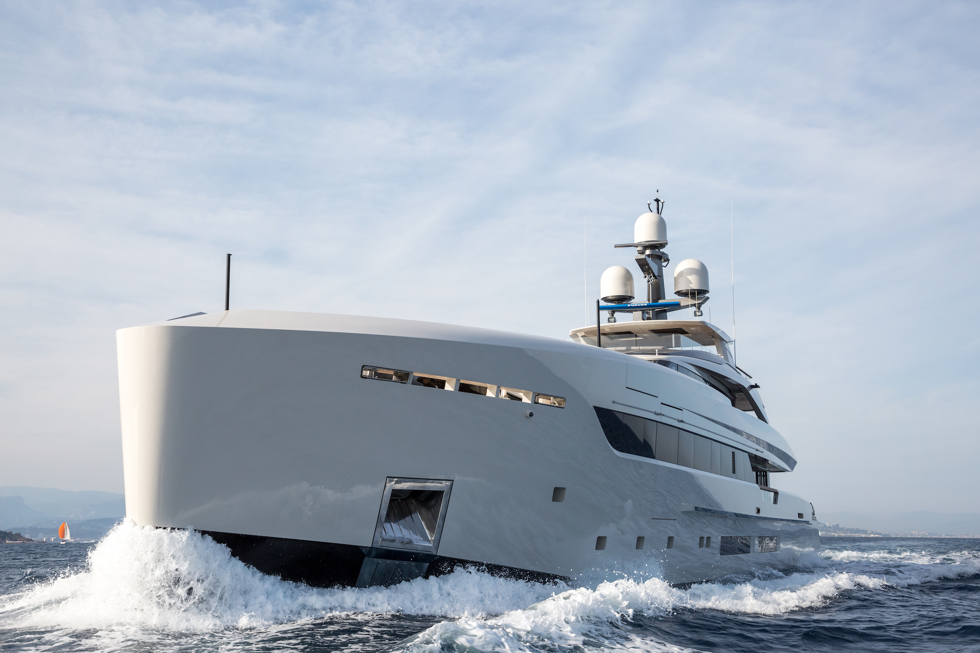 Yacht charter 00006.jpg