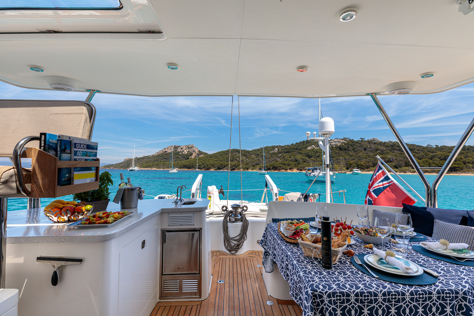 aft deck dining set up.jpg