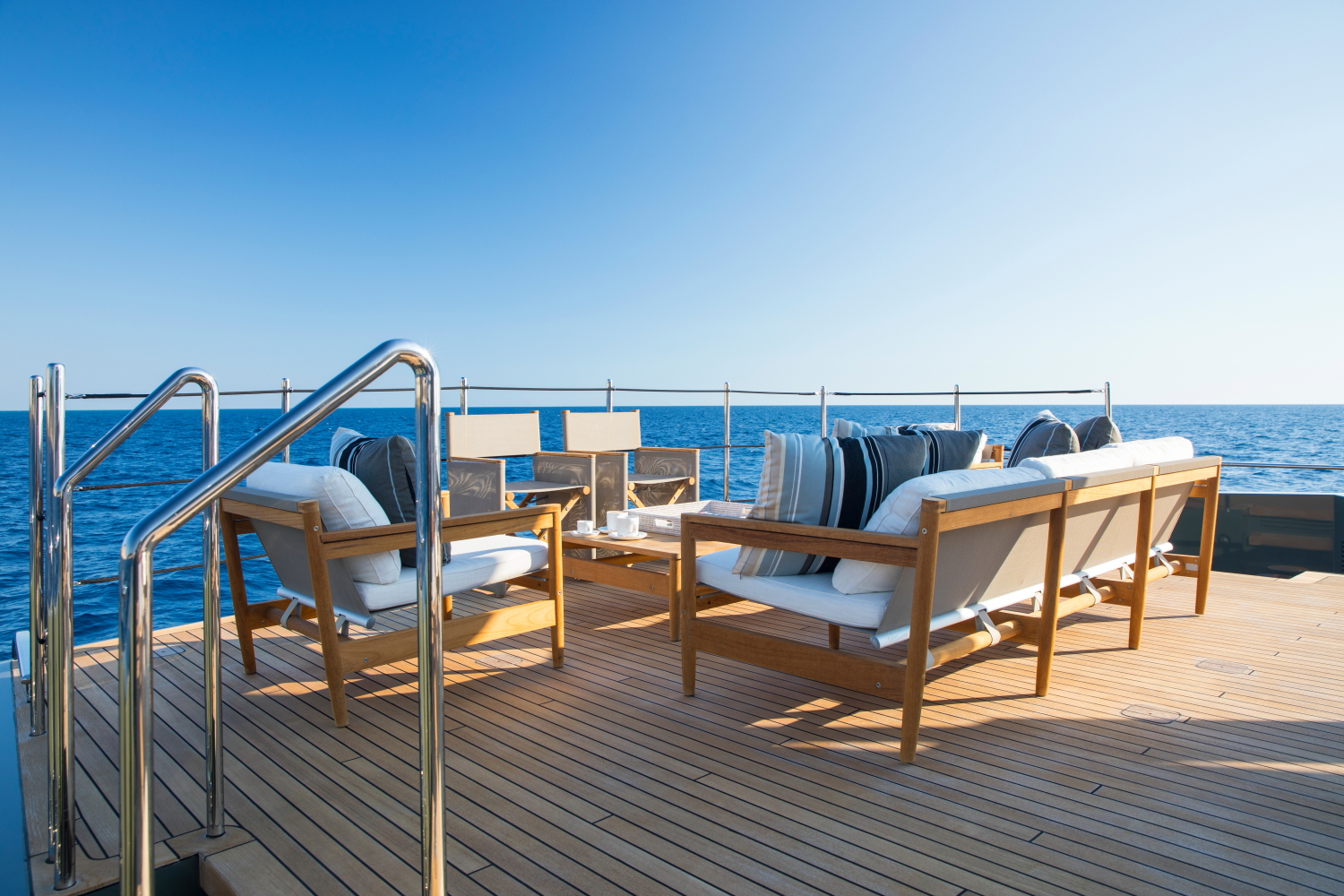 aft main deck.jpg