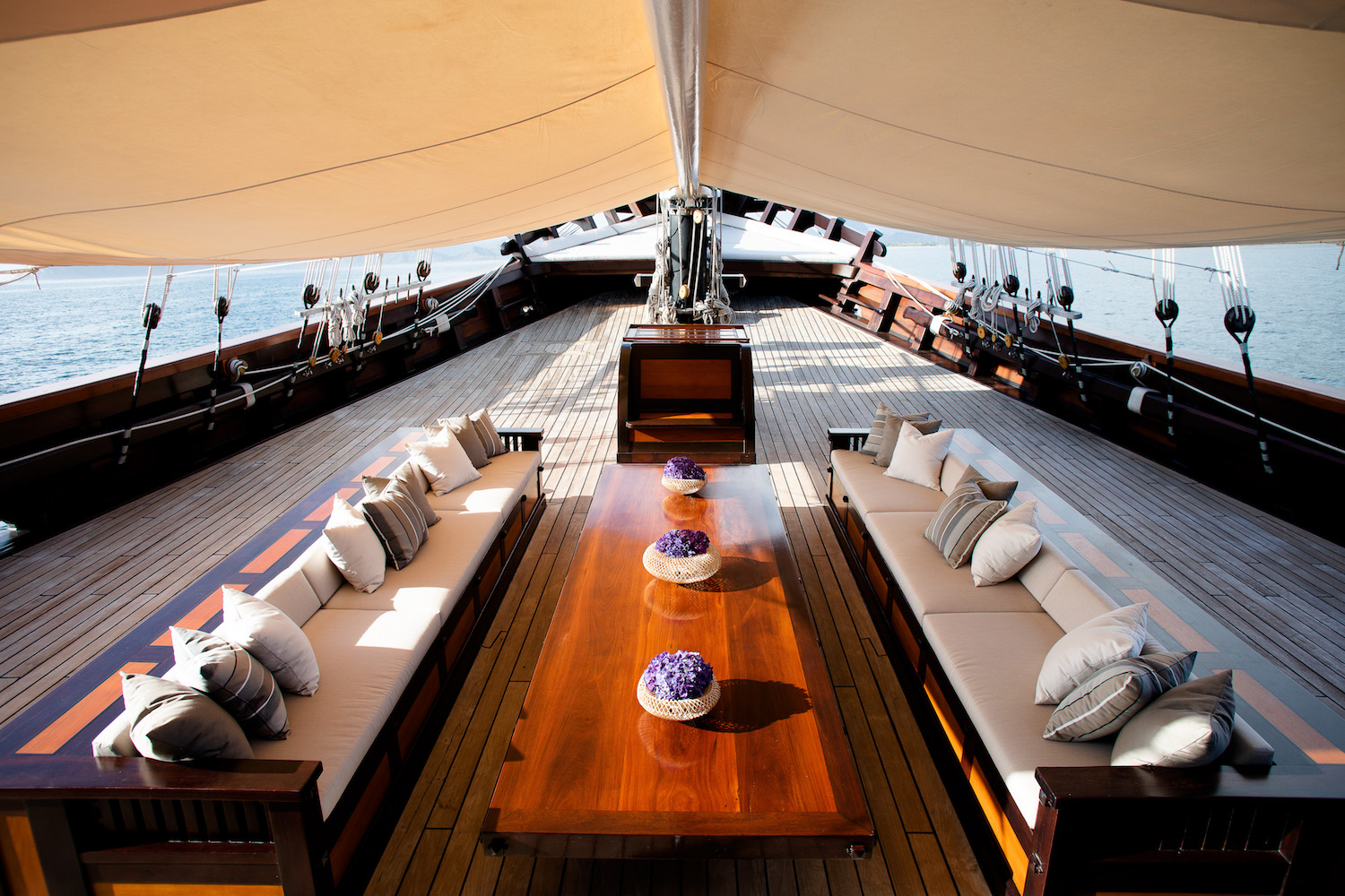 exterior dining .jpg