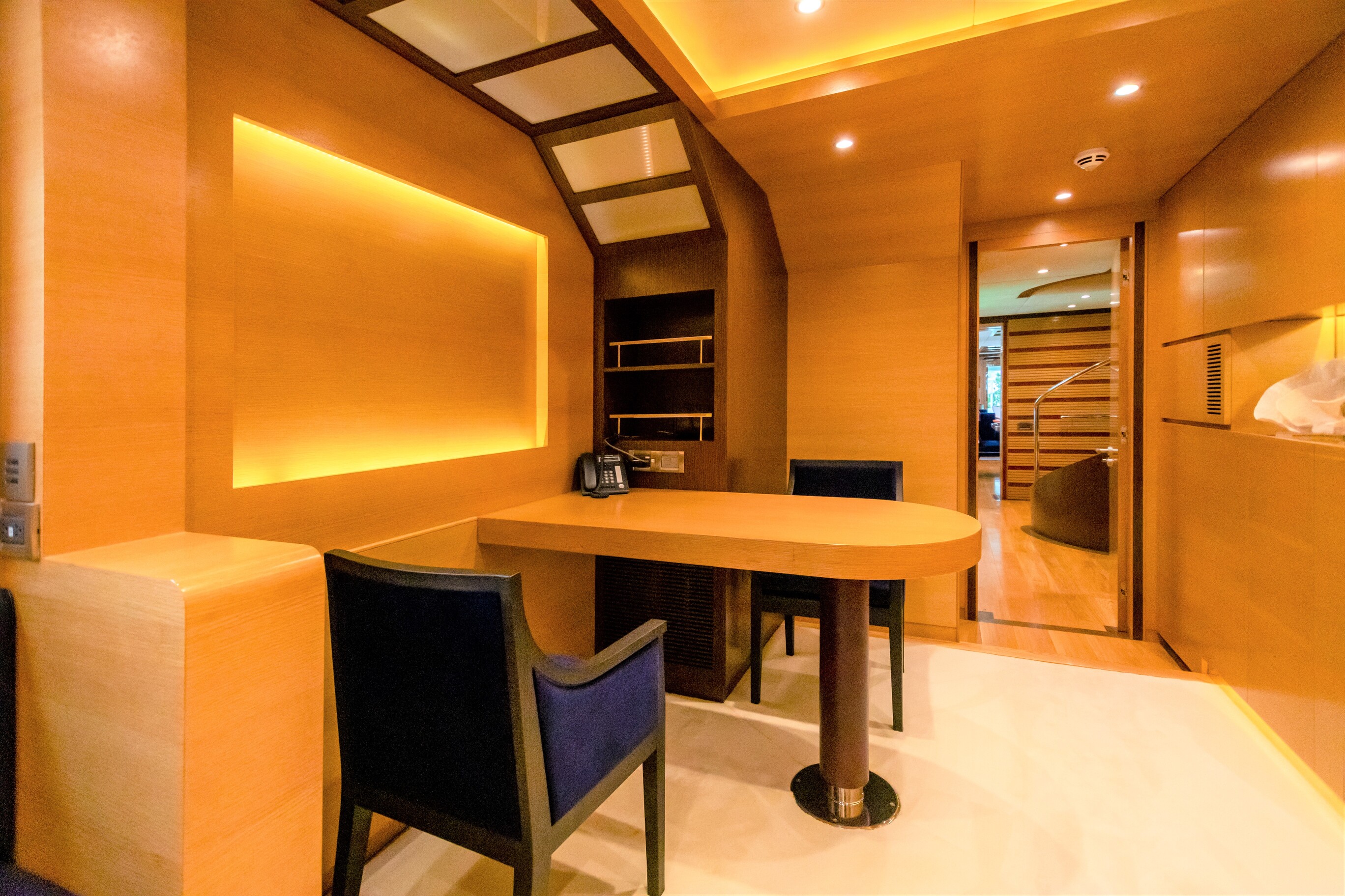 owner office area.jpg