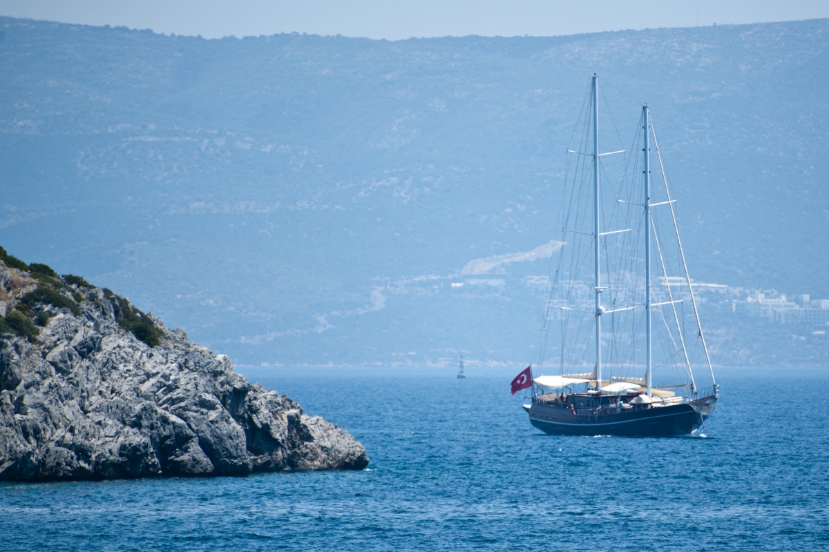 sailing yacht Arif Captain A.jpg