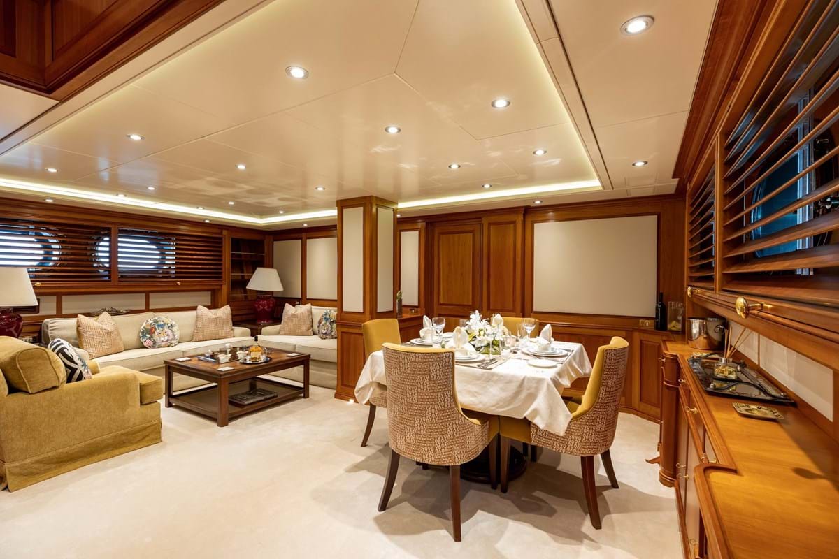 saloon and interior dining.jpg