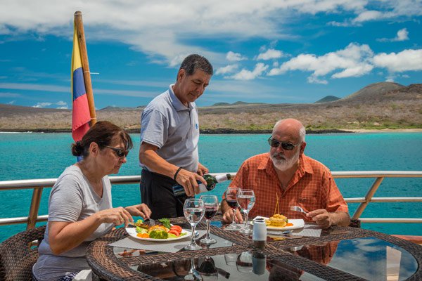 sea-star-al-fresco-dining.jpg