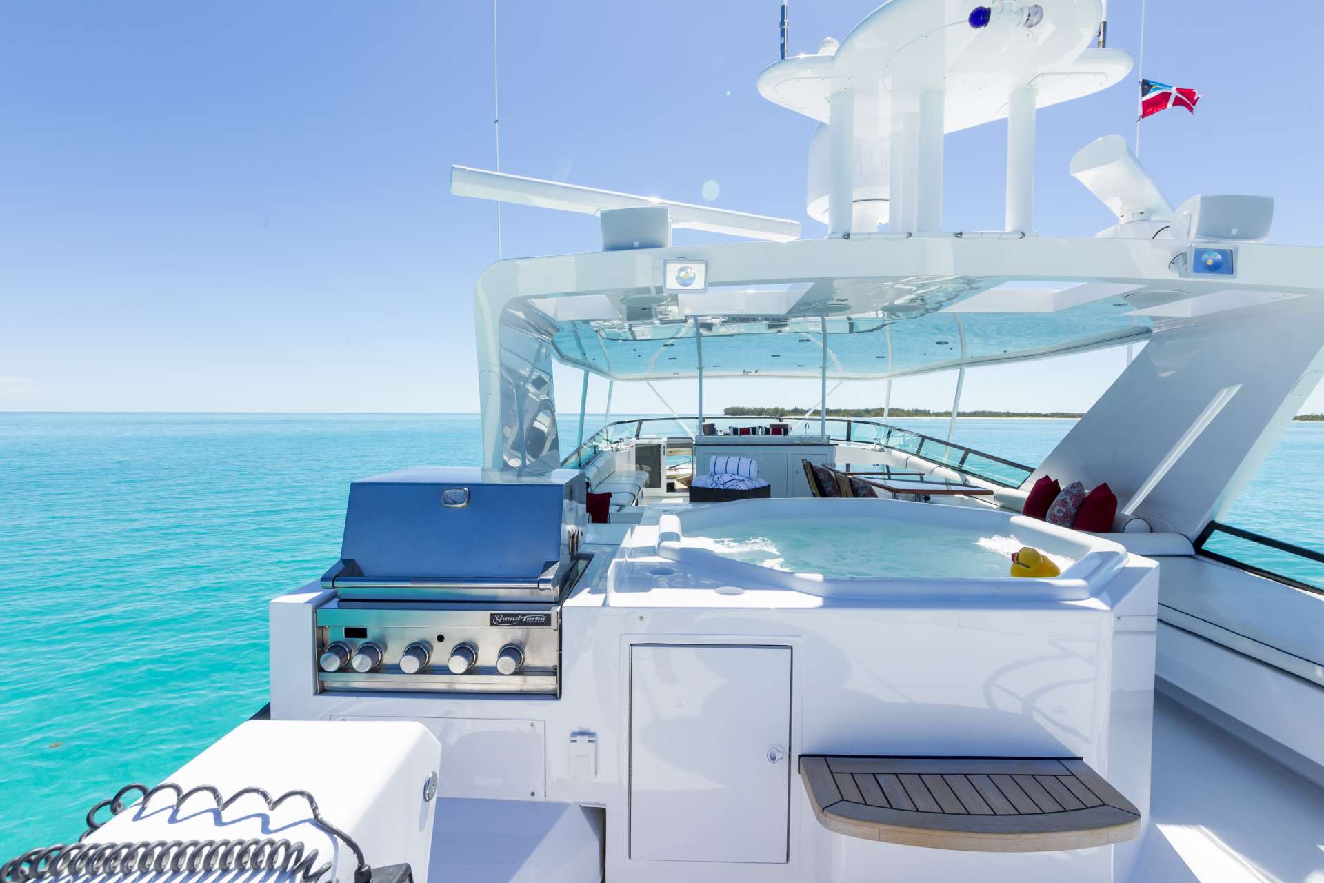 sun deck with jacuzzi.jpg