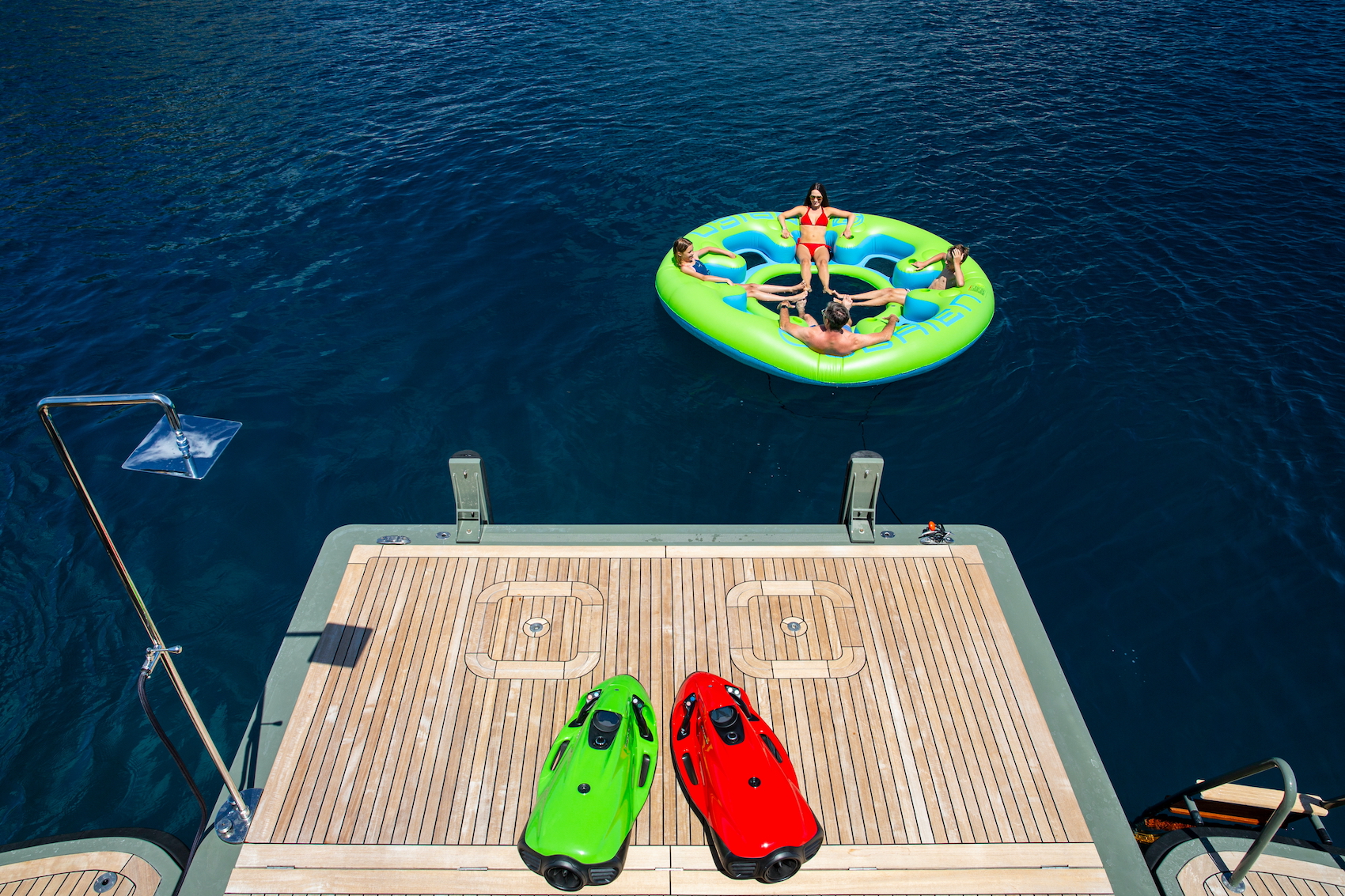 swim platform © YachtShot.jpg