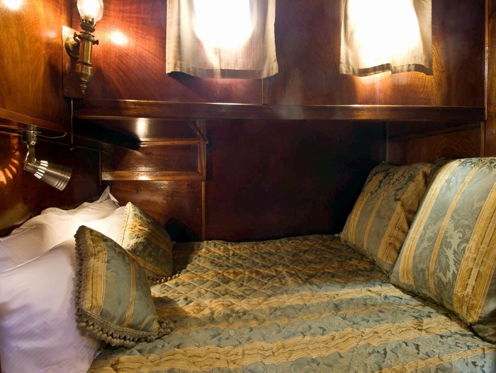 vera-cabin-wc.jpg