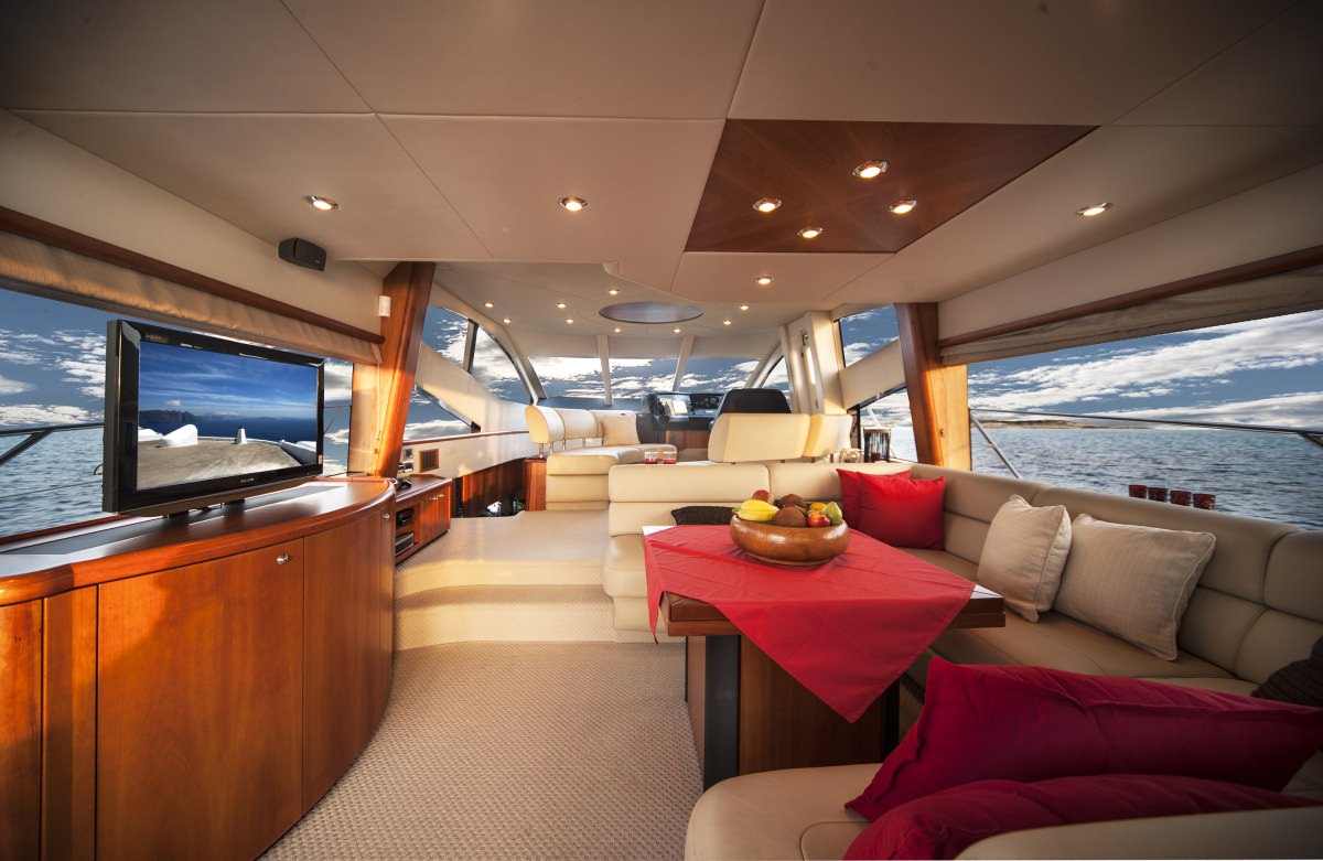 yacht SAINT GEORGE salon.jpg