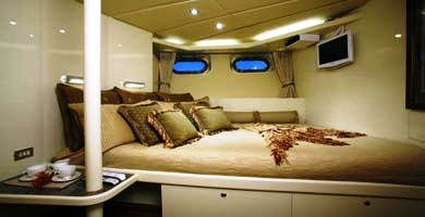  The Lady J -  VIP Cabin.jpg