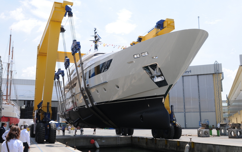 1-Luxury motor yacht Therapy ready to hit the water.JPG